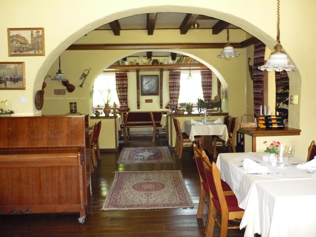 Oereg Malom Hotel Csepreg Esterno foto